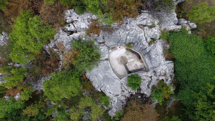Nesvakidašnje otkriće u Veliću - antički tijesak za grožđe