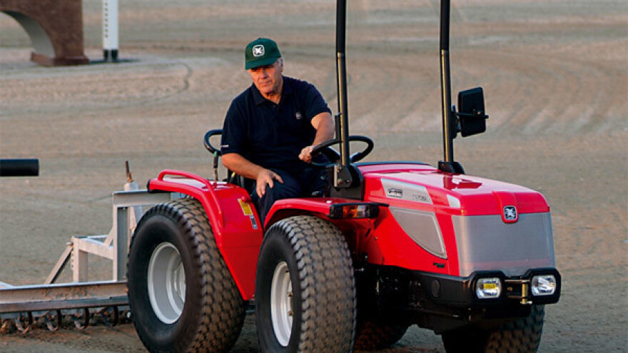 Traktor Antonio Carraro TC F