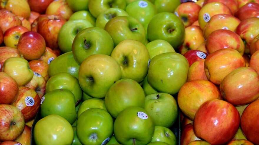 Soda bikarbona uspešno uklanja i do 96 odsto pesticida s jabuka?