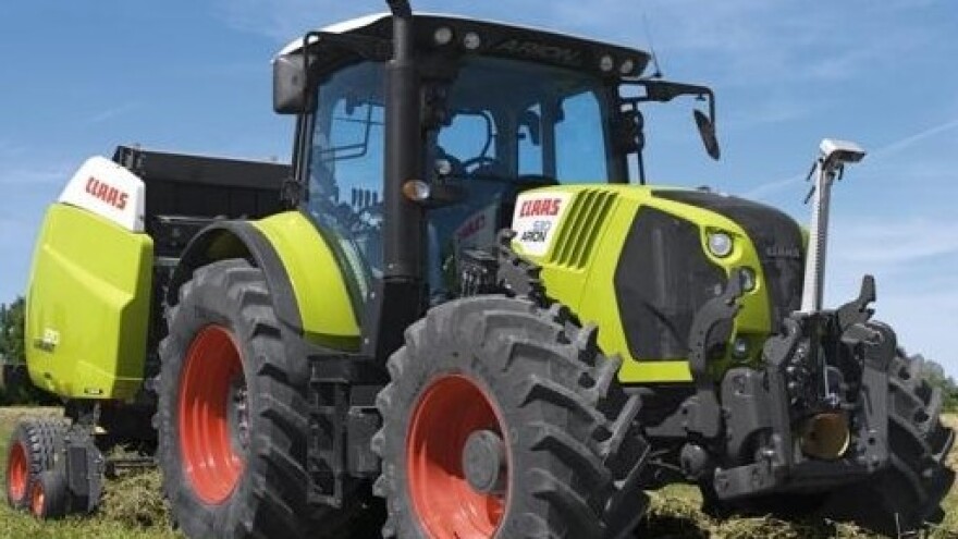 Traktor Claas ARION 500
