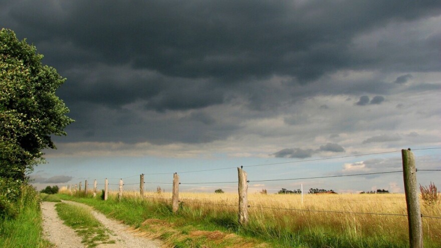 Izdan žuti meteoalarm: Očekuju se pljuskovi i grmljavina