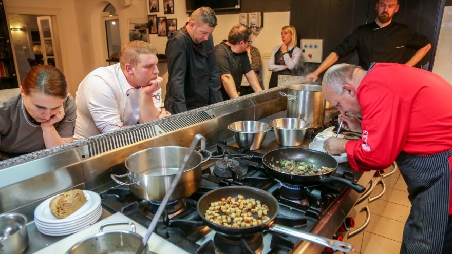 Kreativna gastronomija i lokalni proizvodi, potencijal istarskog pršuta i sezonske plave ribe