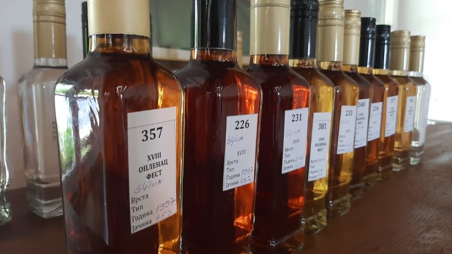 Kako se ocenjuje uzorak rakije ili vina i kako doći do "ajkule"?