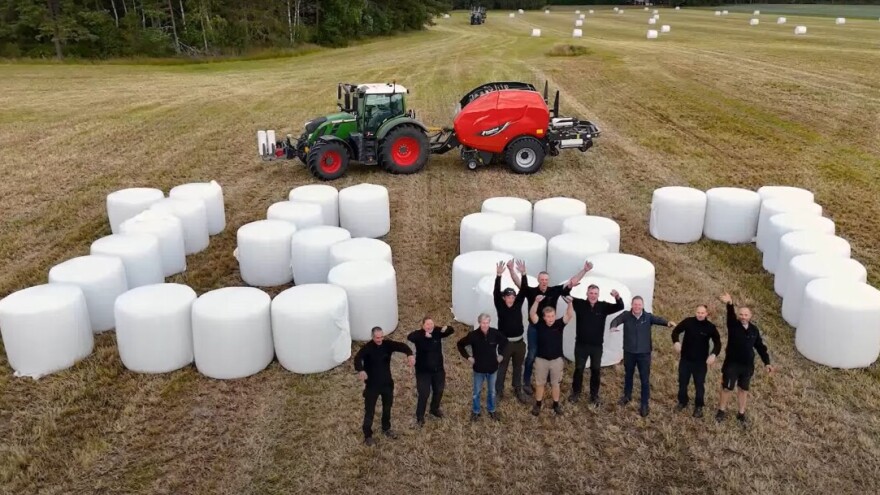Postavili svetski rekord: Švedska Kverneland balirka nije stajala 24 sata