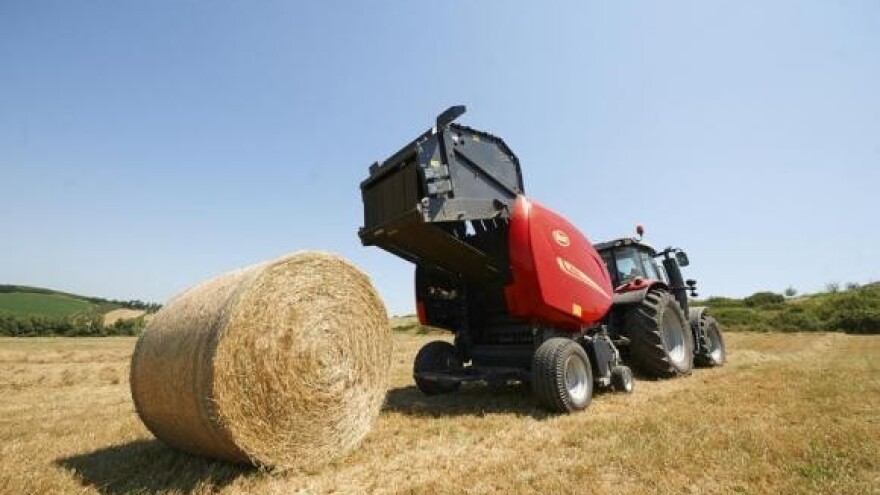 365 tisuća kuna za traktor i balirku