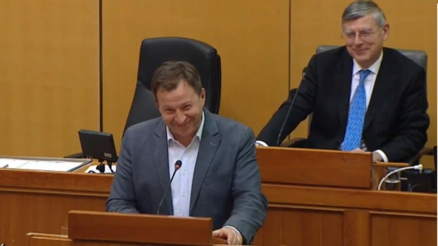 Tko o čemu - Sabor u tri ujutro o bananama