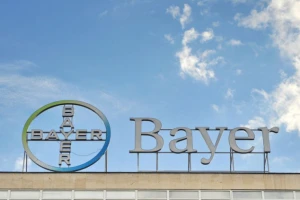 Bayer povećava ponudu za Monsanto