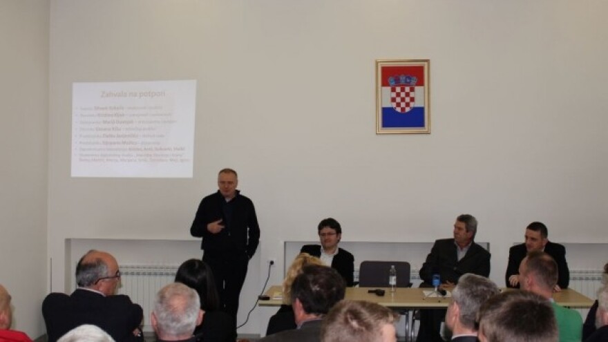 Izdana knjiga posvećena hranjivosti kukuruza!