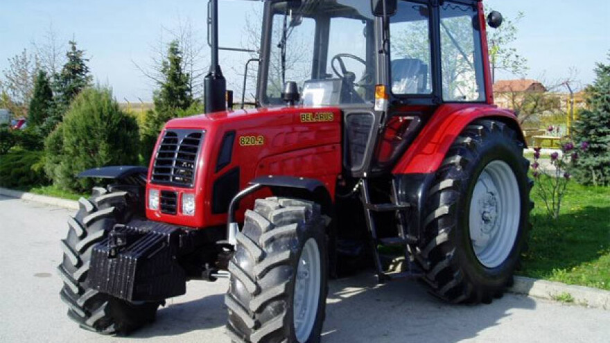 Traktor Belarus 800