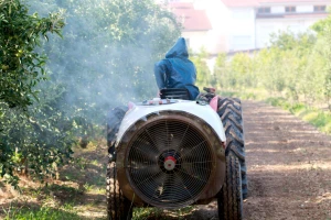 Što se treba znati o karenci, prije upotrebe pesticida?