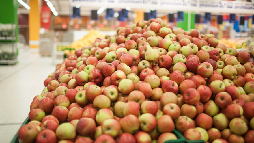 Strogim kontrolama Rusija otežava uvoz jabuka - štite domaće voćare?