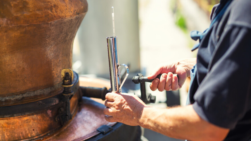Staricu (98) globili sa 430 KM zbog pečenja rakije!