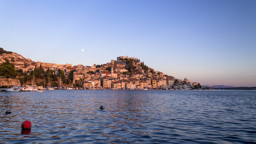 Smrtno stradao ribar, u oluji s broda pao u more