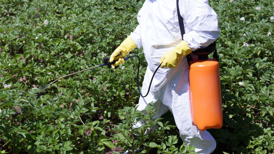 PEST: Postupak odobravanja pesticida kao što je glifosat mora se temeljito reformirati