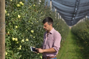 Mihajlo Milenković i David Blaževski - digitalni agronomi
