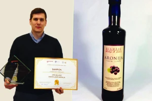 Vozač u Ministarstvu prometa šampion jakih alkoholnih pića