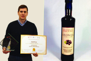 Vozač u Ministarstvu prometa šampion jakih alkoholnih pića