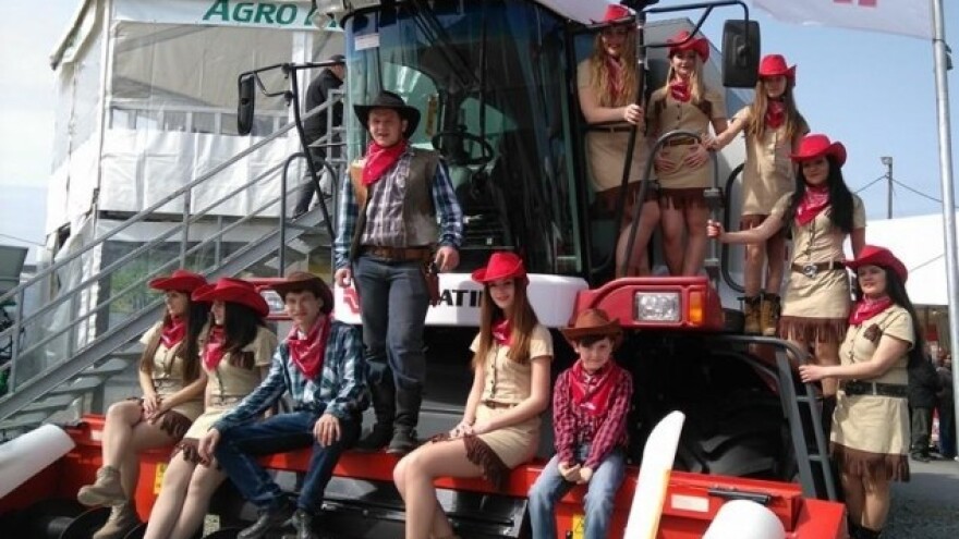 Djevojke vole ruske i turske strojeve