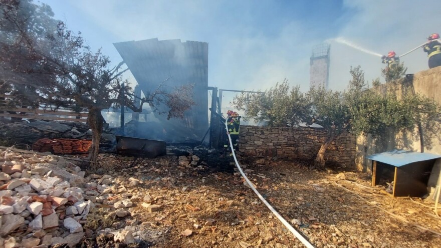 Izgorjele životinje na farmi u Hrvatskoj, dio uspjeli spasiti vatrogasci