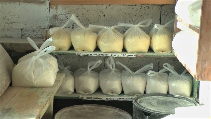 Kad vodeničar nije tu - kesa brašna u ruke, novac u kutiju