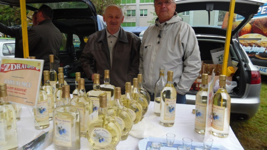 Dižimo domaći proizvod na pijedestal!