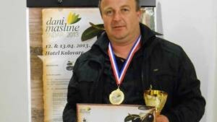 Zlatna medalja obitelji Rebić za ekstra djevičansko maslinovo ulje