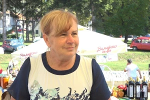 Porodica Sjerić jedina proizvodi i prerađuje bundeve u Semberiji