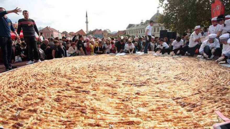 Prvo najveći burek, uskoro najveće kolo