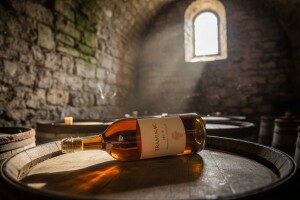 Butelja traminca - 999 kuna!