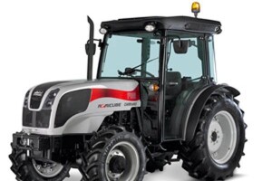 Traktor Carraro Agritalia Agricube vinogradarski