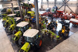 Grapak A1 na Celjskom sajmu - Agritech: Široka ponuda poljoprivrednih strojeva