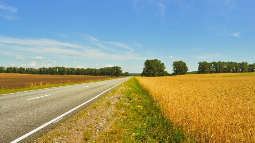 Lokalne samouprave ulagat će u seoske ceste!