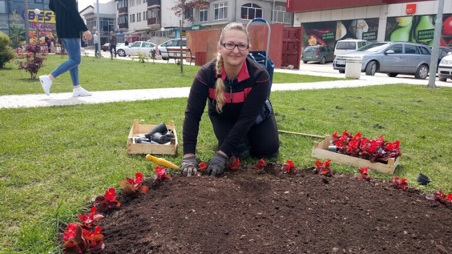 Čila Zorad zapuštene vrtove pretvara u male rajske bašte