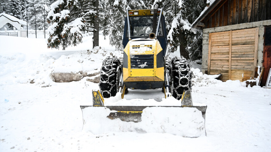 U Kotor Varošu palo metar snijega, danas novih 20 do 30 centimetara