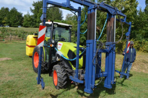 Claas Nexos 240 VE - okretan i idealan za uske redove