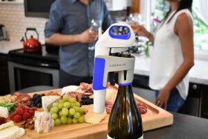 Coravin čuva vino od kiseljenja: Natočite vino iz boce bez vađenja čepa!