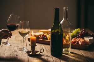 Crno ili bijelo vino za posebne prilike? Birajte oboje!