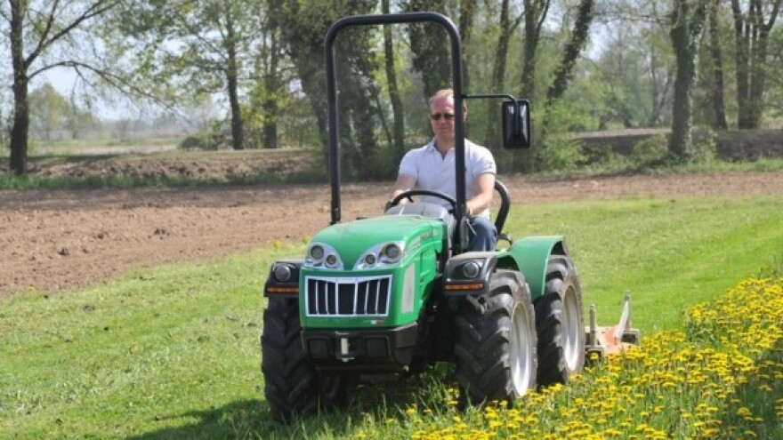 Traktor Ferrari Cromo K30/40 AR/RS