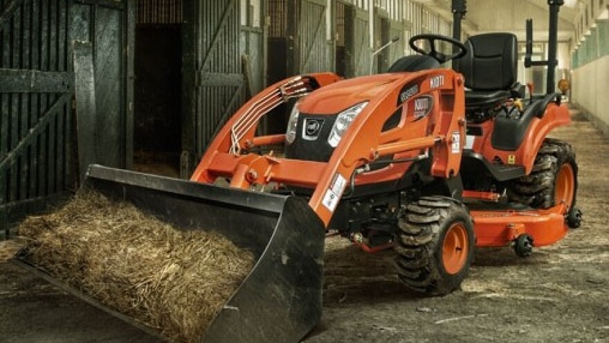 Traktor Kioti CS 2610