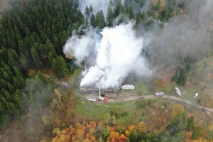 Dječak (13) pokušao sipati gorivo u quad pa zapalio imanje - izgorjela i tri konja