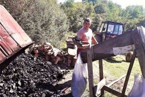 Šta znači biti ćumurdžija i da li taj zanat može donijeti zaradu?