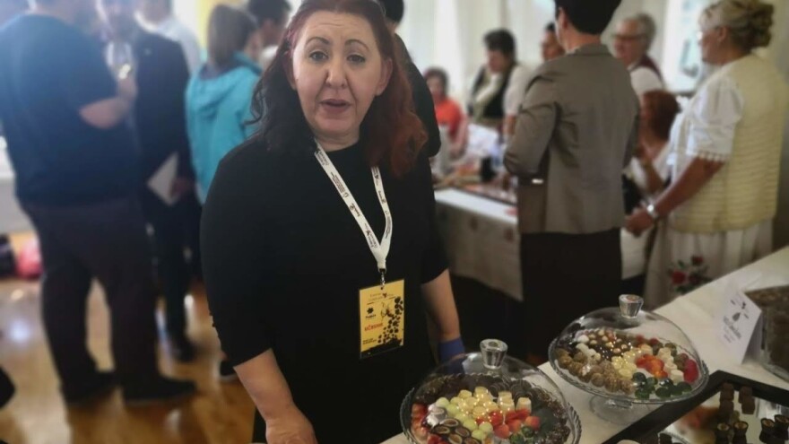 Daira Milaimi iz Dervente svojim slasticama usrećuje građane diljem BiH