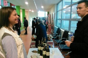 Održan prvi Dan karijera na FAZOS-u: studenti upoznali potencijalne poslodavce, poslodavci buduće zaposlenike