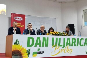 Neminovno uvezivanje poljoprivrednika i poboljšanje biljne proizvodnje