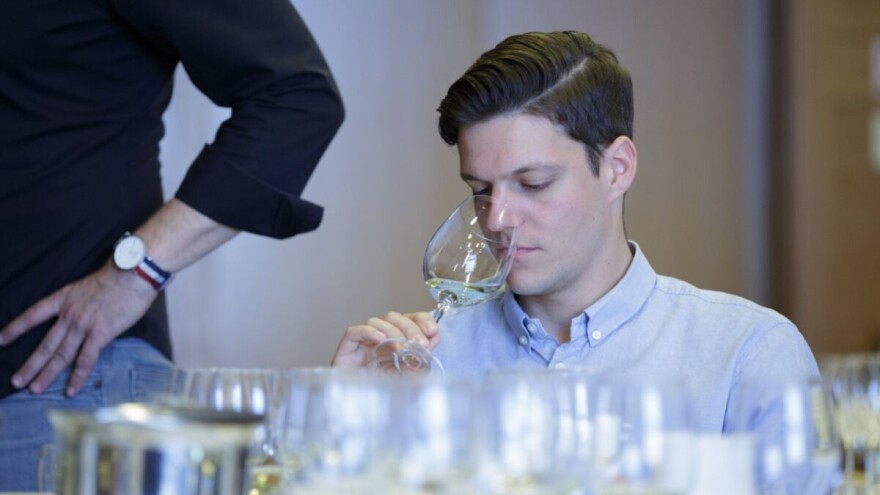 VinoSalis prolongiran - čekaju uvoznike vina iz NR Kine