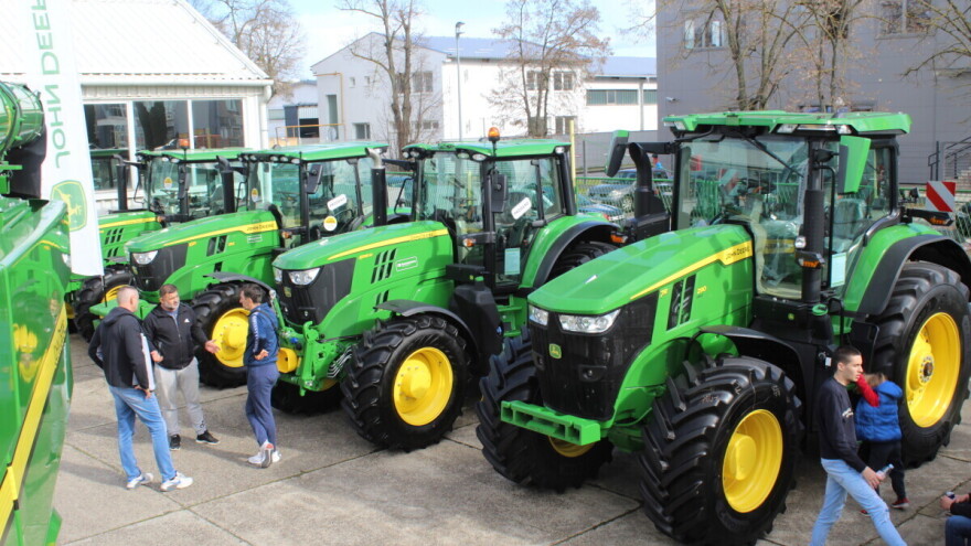 Novocommerce s John Deere traktorima prvi put na CroAGRO sajmu