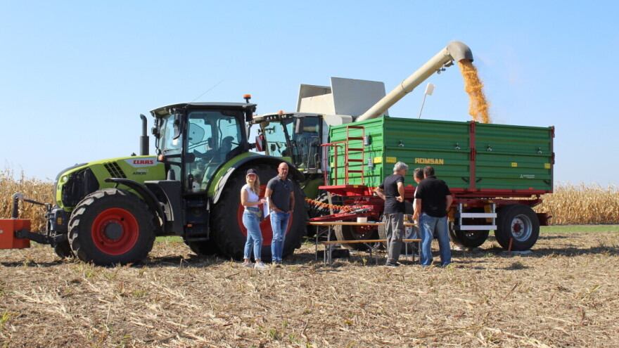 Bili smo na javnoj žetvi komparativnog pokusa 43 hibrida kukuruza - prinosi od 5,5 do 11 t/ha