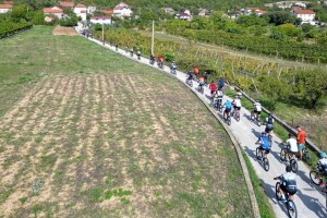 Biciklom kroz vinograde Brotnja: Spoj sporta, tradicije i vinske kulture