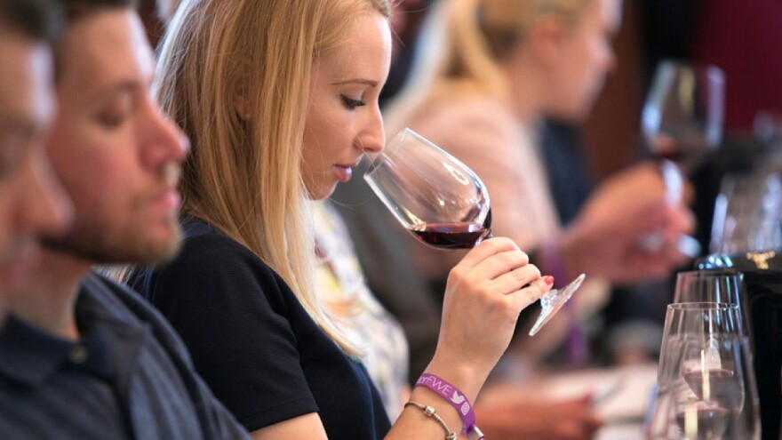 Otvorene prijave za najveće svjetsko vinsko natjecanje - 18. Decanter World Wine Awards