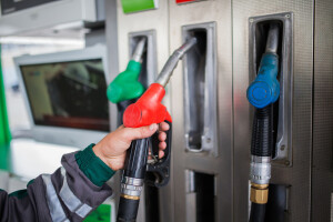 Srbija ograničila cijene goriva: Koliko izdvajaju za Euro dizel?